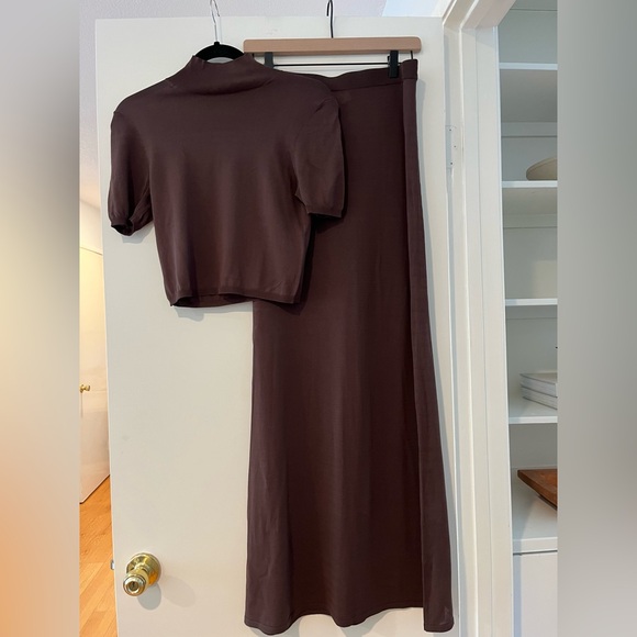 L’ACADEMIE - hadi top & maxi skirt set - Picture 4 of 4